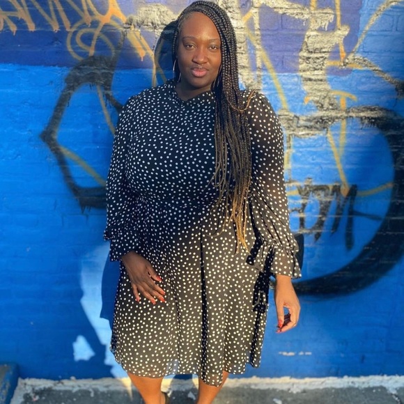 Meet your Posher, Tabitha - Picture 1 of 3